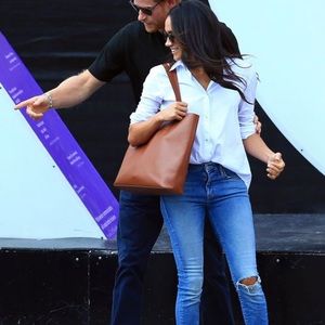 MOTHER Looker Ankle Fray Jeans Sz 24